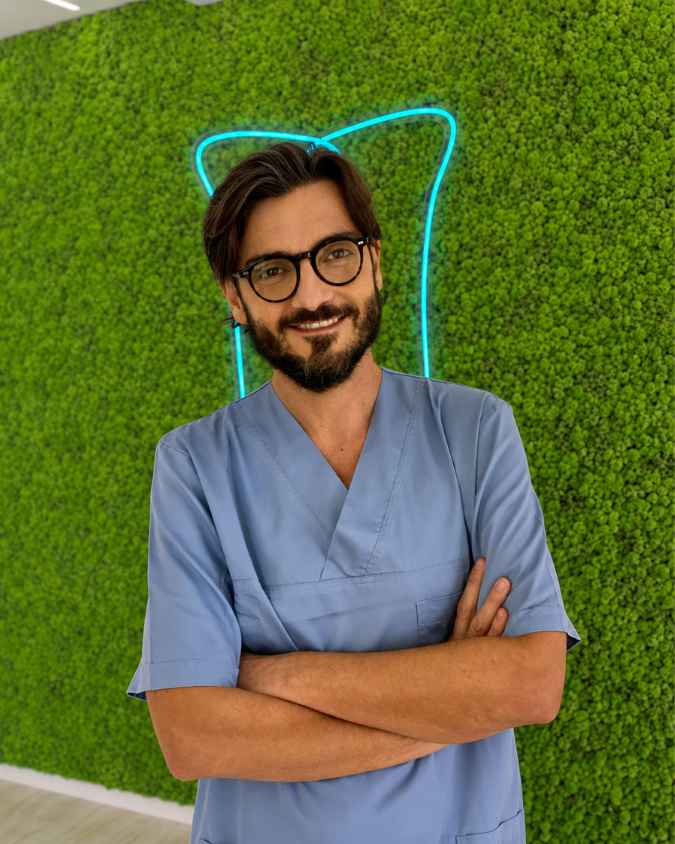 Dr Cosimo Mascherini — provider-published portrait